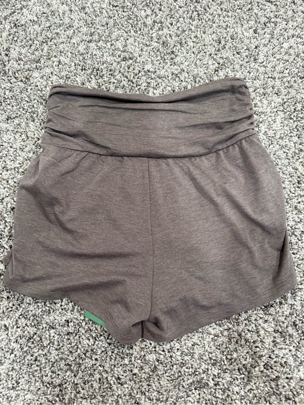 HALARA brown high-waist women’s shorts